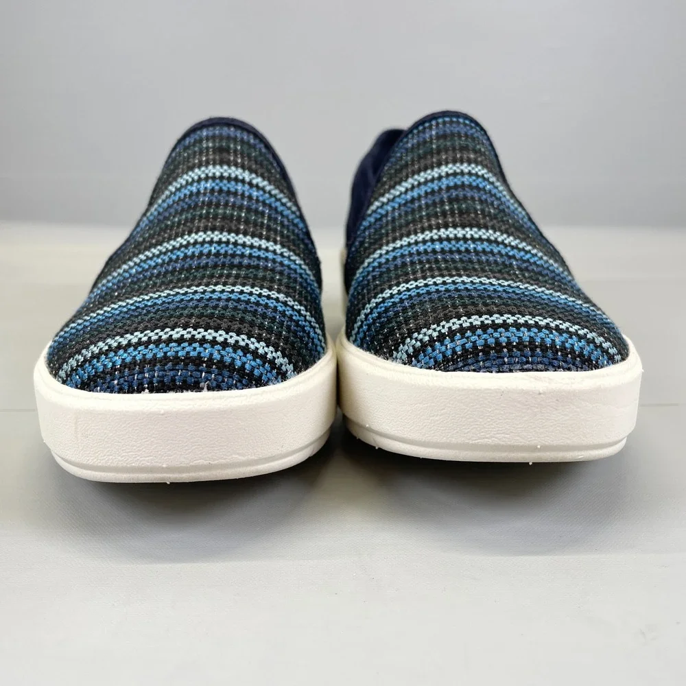 Clarks Layton Petal Shoes Womens Size 7.5 Blue Slip On Platform Comfort Sneakers